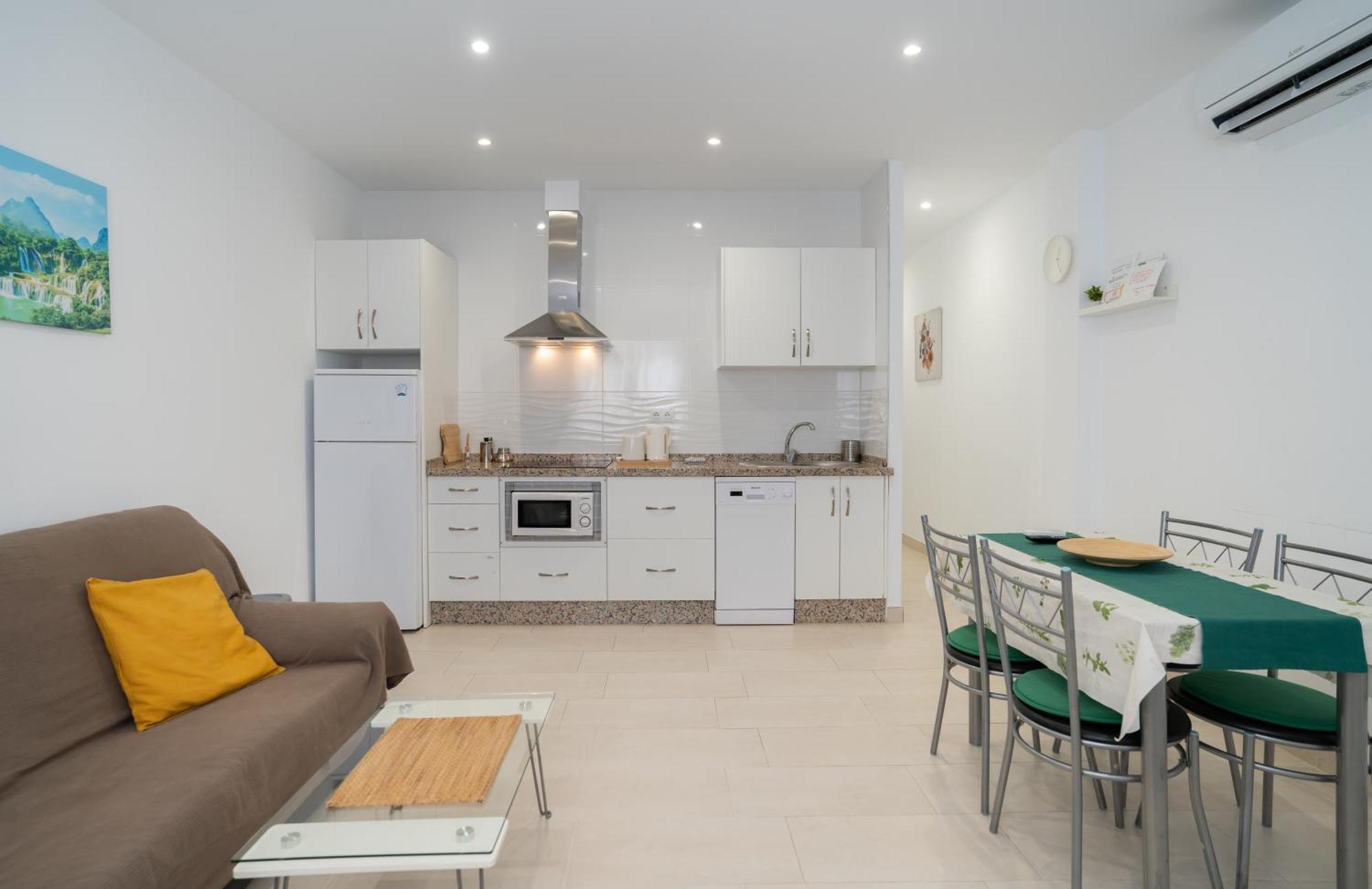 Mrv Apartamento Al Lado De La Playa Con Parking 베날마데나코스타 외부 사진